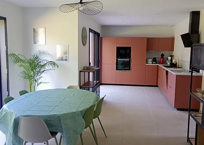 Дом отдыха Charmante Maison Neuve