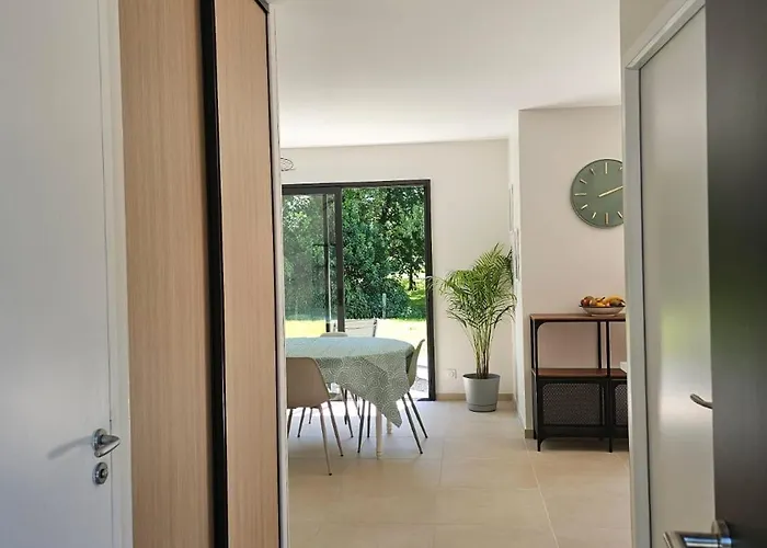 Charmante Maison Neuve Дом отдыха Sartilly-Baie-Bocage