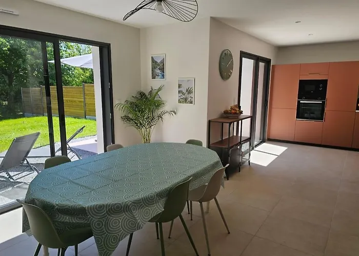 Charmante Maison Neuve Дом отдыха *